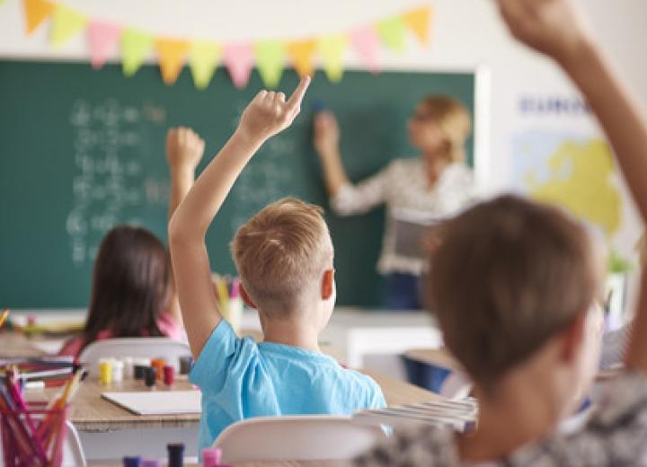 no encuentro colegio para mi hijo